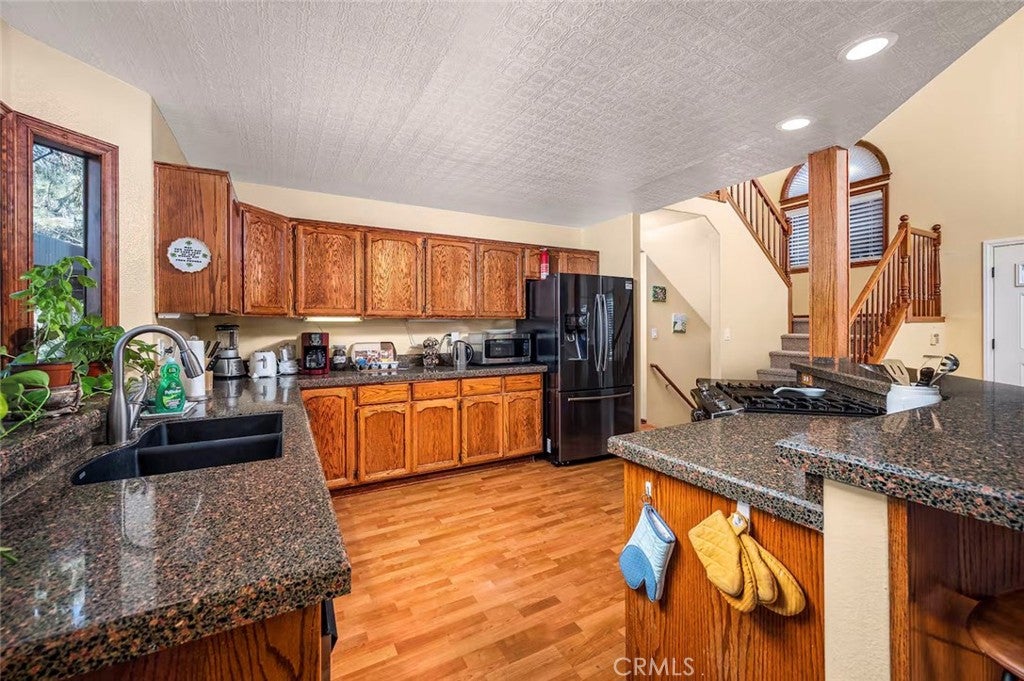 Crestline, California, 92325, United States, 3 Bedrooms Bedrooms, ,3 BathroomsBathrooms,Residential,For Sale,1939117