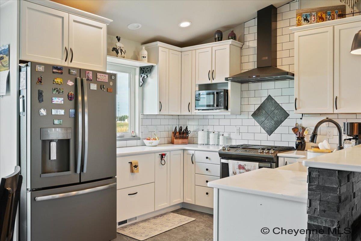 Cheyenne, Wyoming, 82007, United States, 4 Bedrooms Bedrooms, ,3 BathroomsBathrooms,Residential,For Sale,1941950