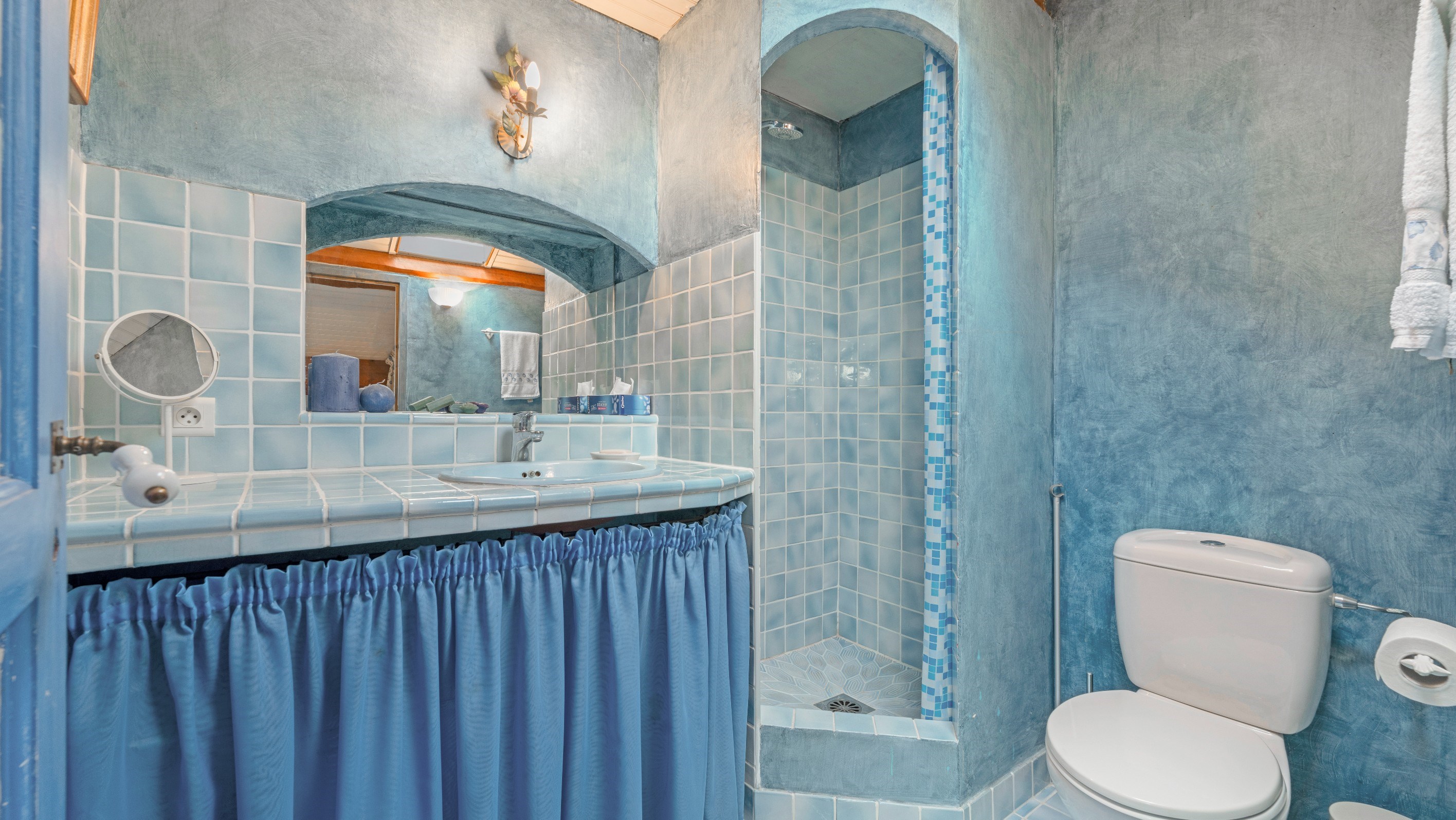  Top floor duplex apartment with sea view, 3 bedrooms, heart of Ramatuelle villa… - 物件實景