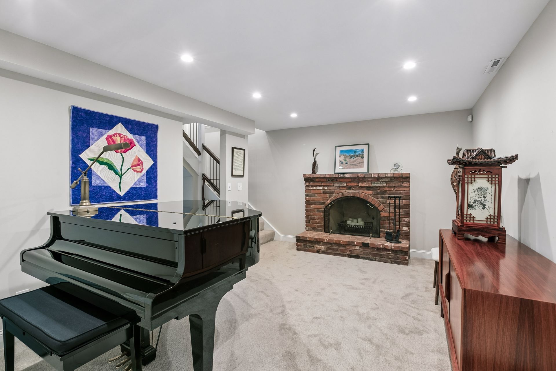  Updated Townhome with Beautiful Green Space Near Lake of the Isles - 物件實景