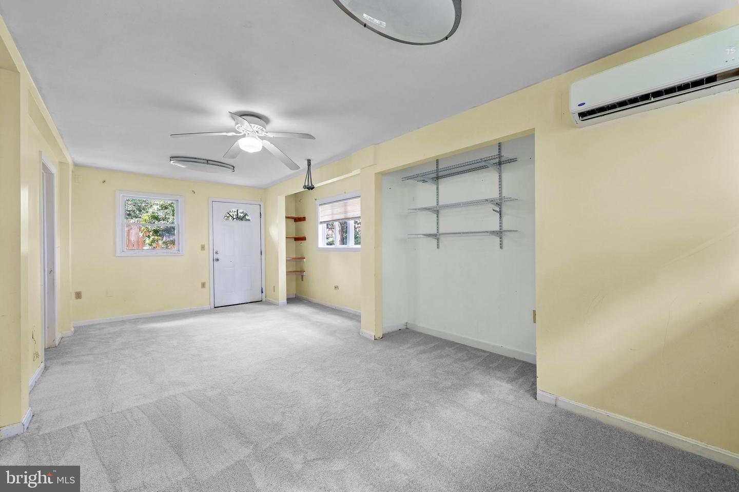 Falls Church, Virginia, 22042, United States, 5 Bedrooms Bedrooms, ,2 BathroomsBathrooms,Residential,For Sale,1932563