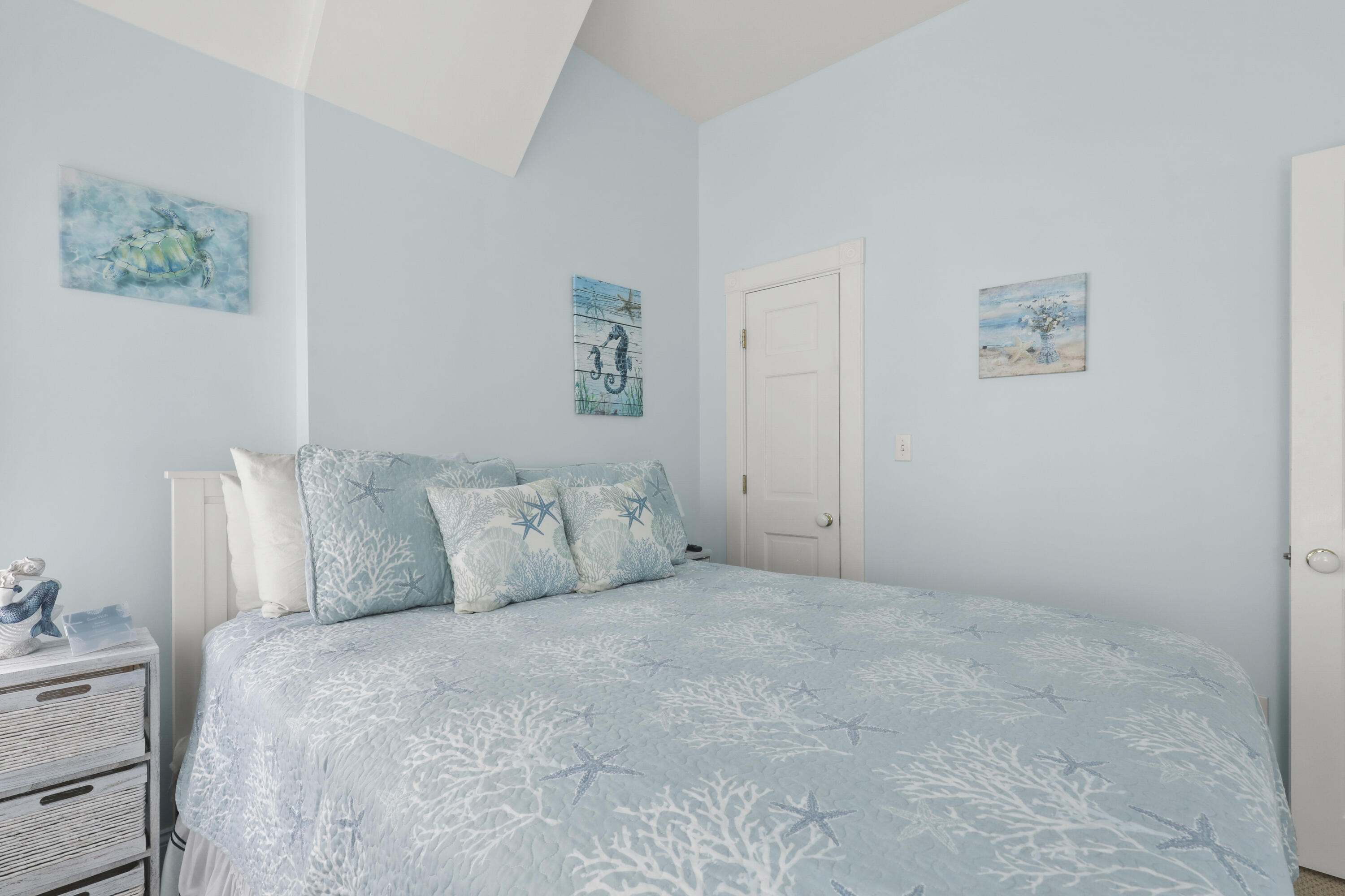 Wareham, Massachusetts, 02571, United States, 3 Bedrooms Bedrooms, ,2 BathroomsBathrooms,Residential,For Sale,1927382