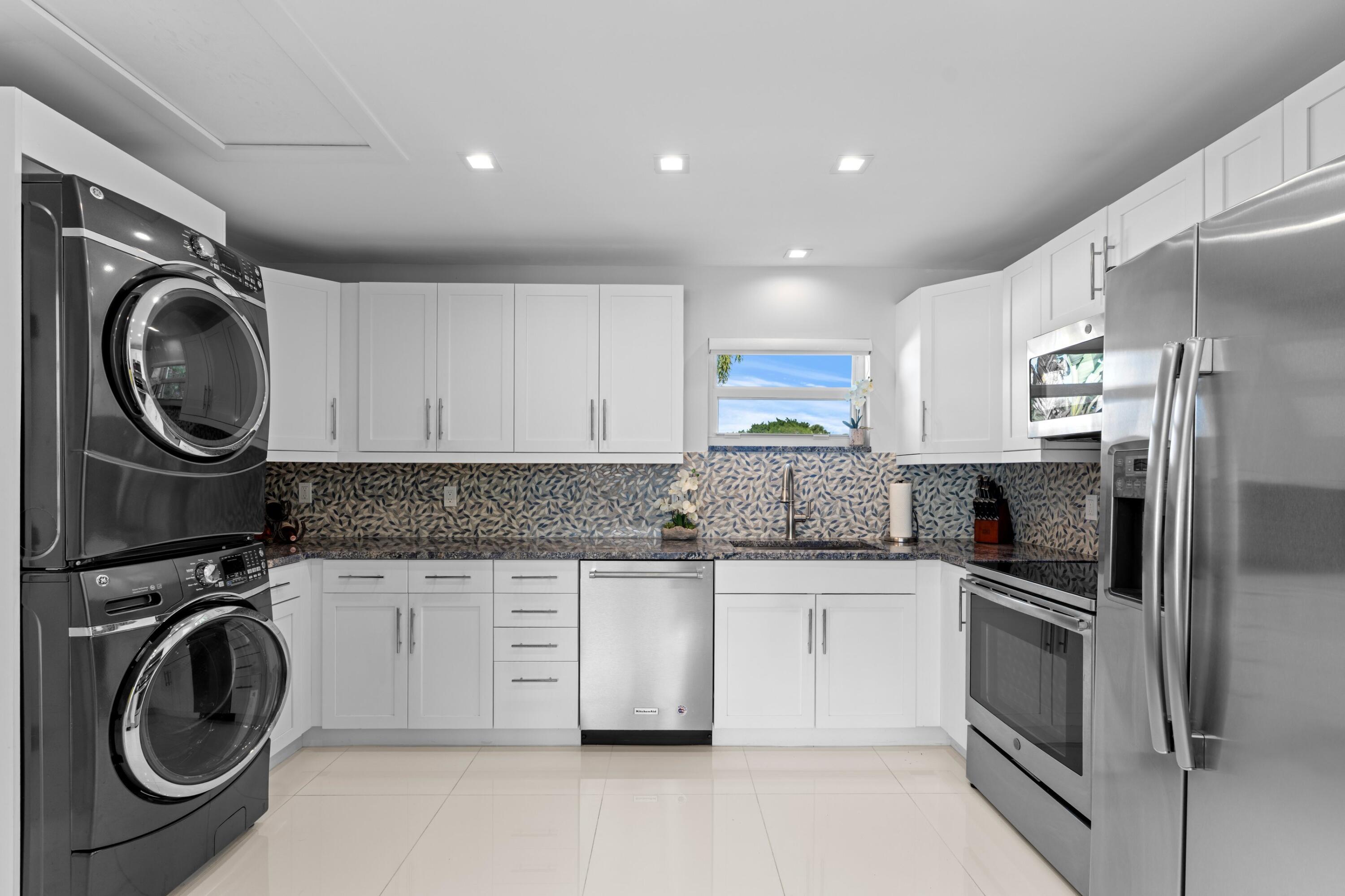  2211 Las Casitas Drive - 物件實景