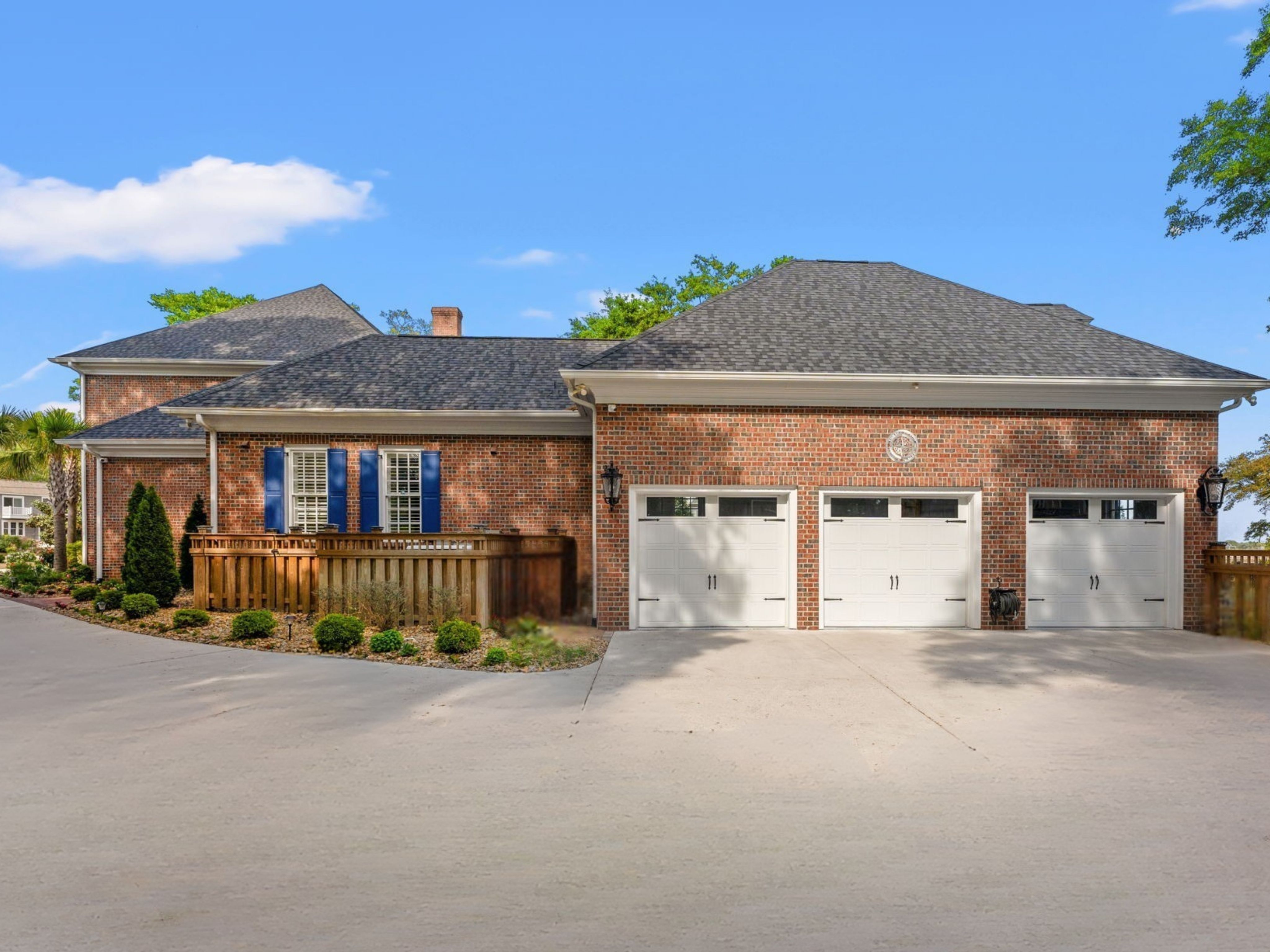  404 Shoreline Drive East, Sunset Beach, NC 28468 - 物件實景