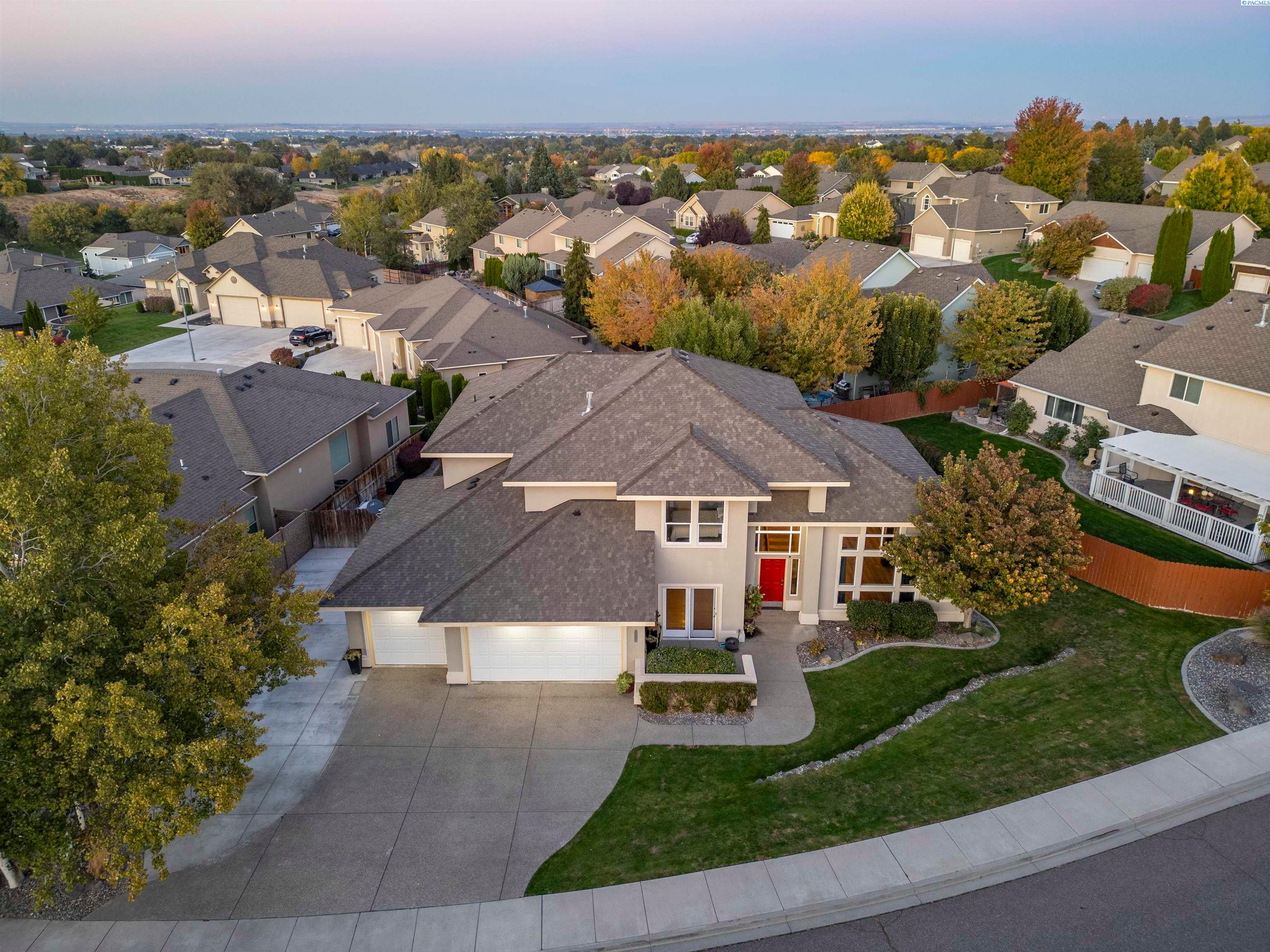 Kennewick, Washington, 99337, United States, 3 Bedrooms Bedrooms, ,3 BathroomsBathrooms,Residential,For Sale,1981093