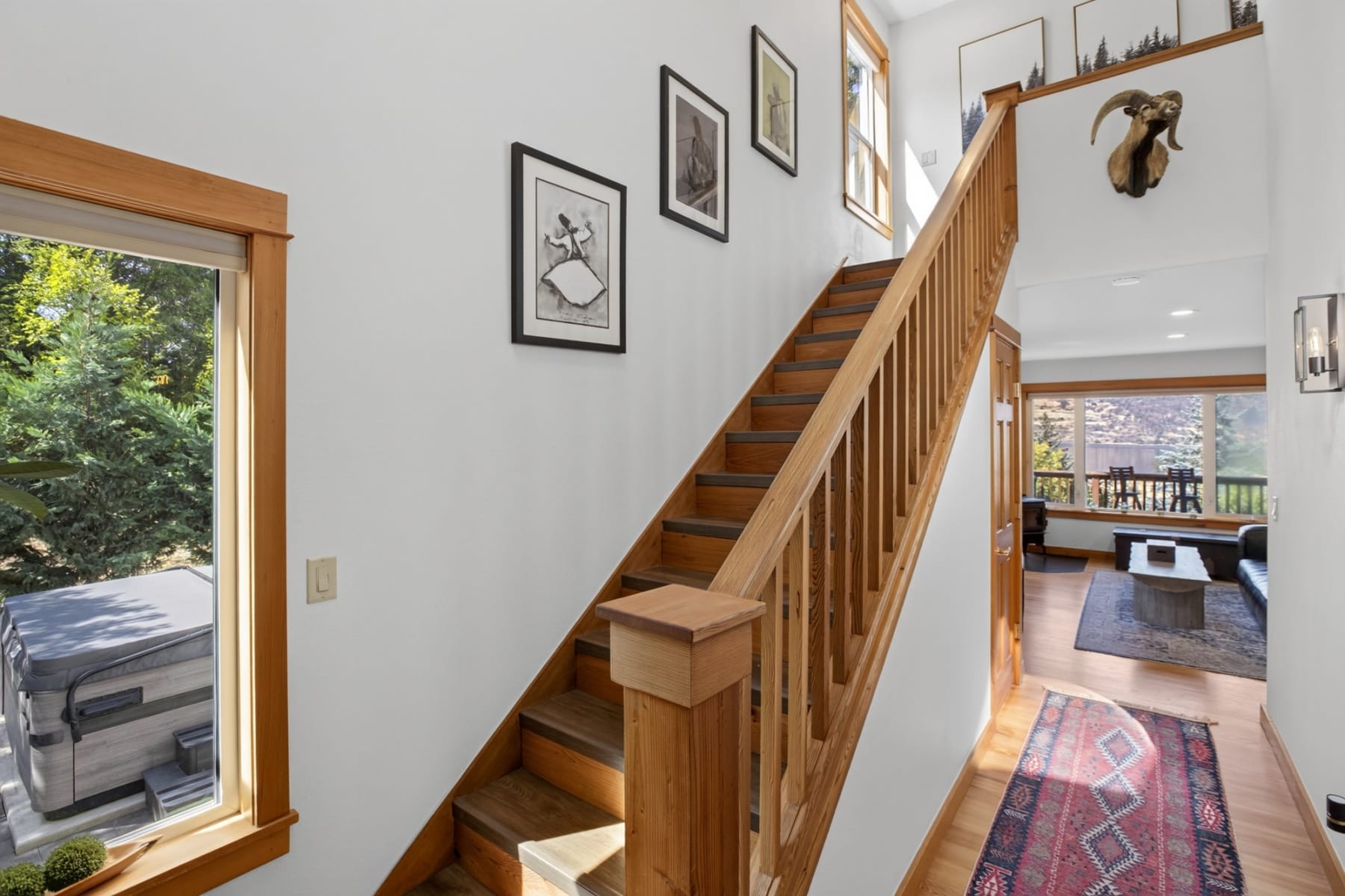  407 HUSKEY RD Mosier, OR 97040 - 物件實景