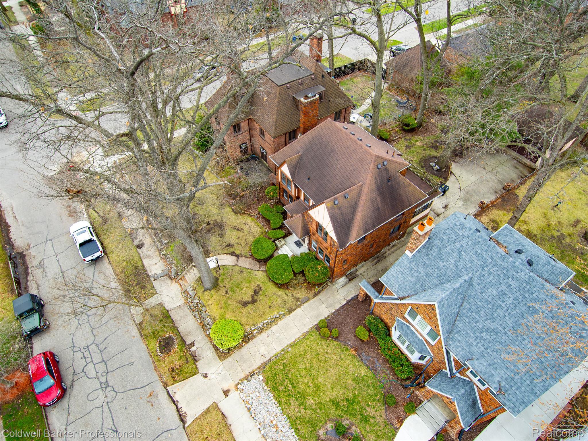 Detroit, Michigan, 48221, United States, 4 Bedrooms Bedrooms, ,5 BathroomsBathrooms,Residential,For Sale,1947184