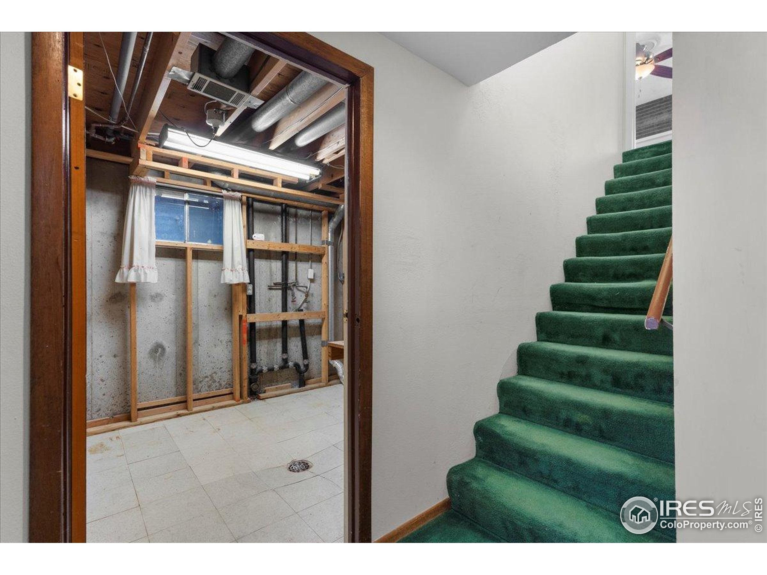 Loveland, Colorado, 80538, United States, 5 Bedrooms Bedrooms, ,1 BathroomBathrooms,Residential,For Sale,1988384