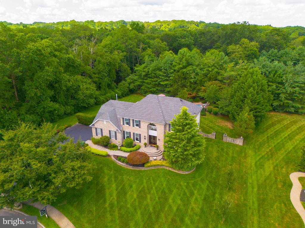 Monroe Township, New Jersey, 08831, United States, 5 Bedrooms Bedrooms, ,4 BathroomsBathrooms,Residential,For Sale,1895133