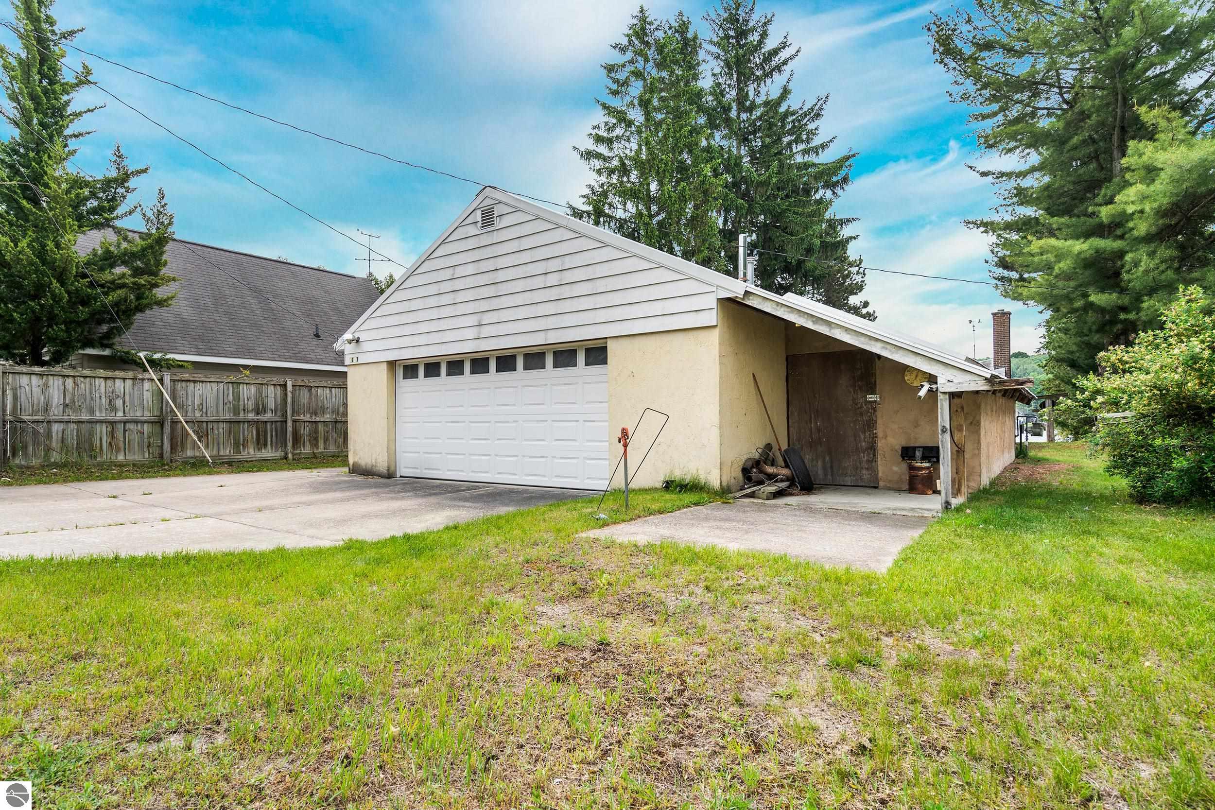 Bellaire, Michigan, 49615, United States, 2 Bedrooms Bedrooms, ,Residential,For Sale,1850321