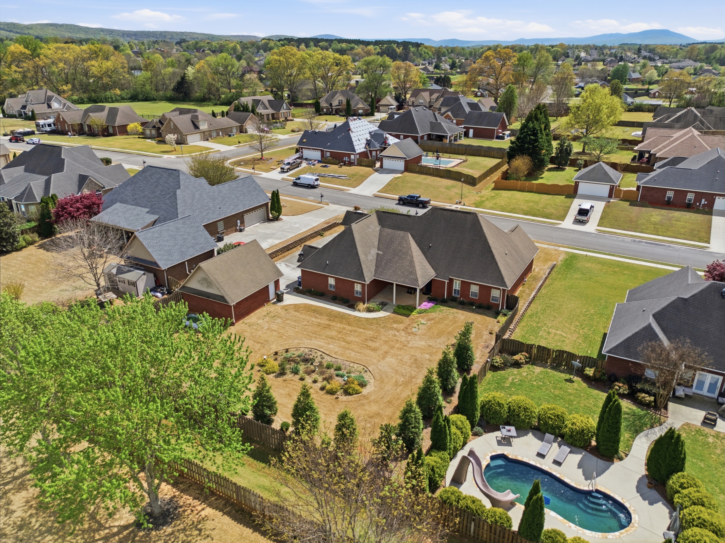  211 Ash Drive - 物件實景