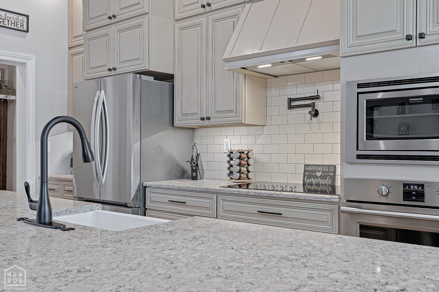 Jonesboro, Arkansas, 72404, United States, ,4 BathroomsBathrooms,Residential,For Sale,1981913