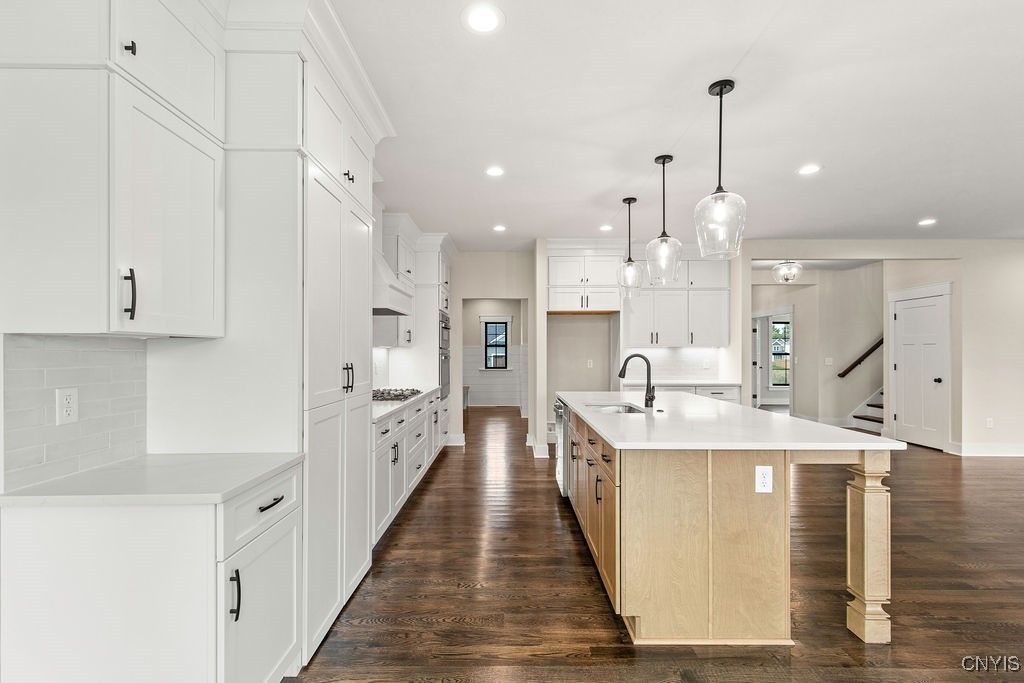 Baldwinsville, New York, 13027, United States, 4 Bedrooms Bedrooms, ,3 BathroomsBathrooms,Residential,For Sale,1991108