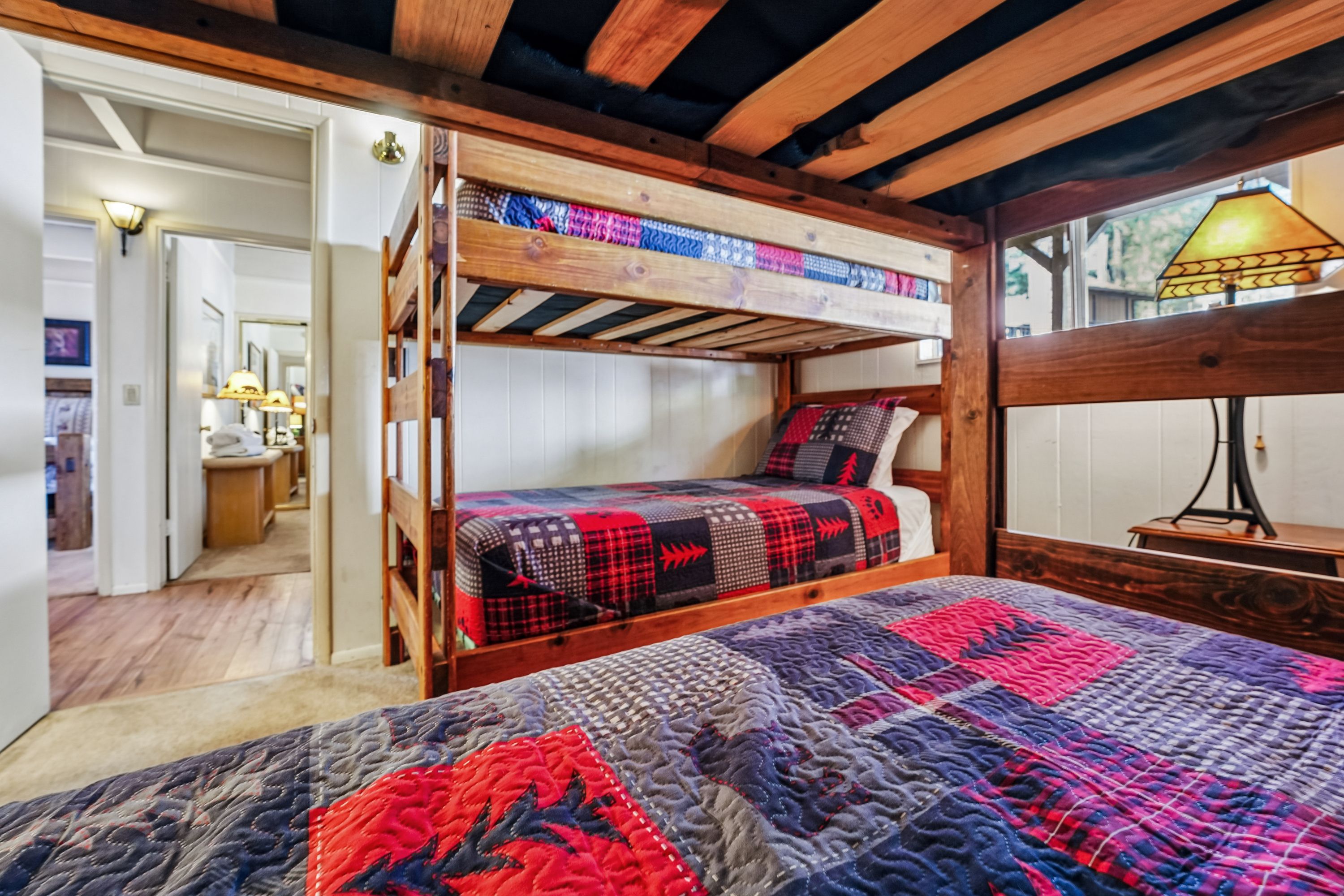  701 Cove Drive, Big Bear Lake, CA 92315 - 物件實景