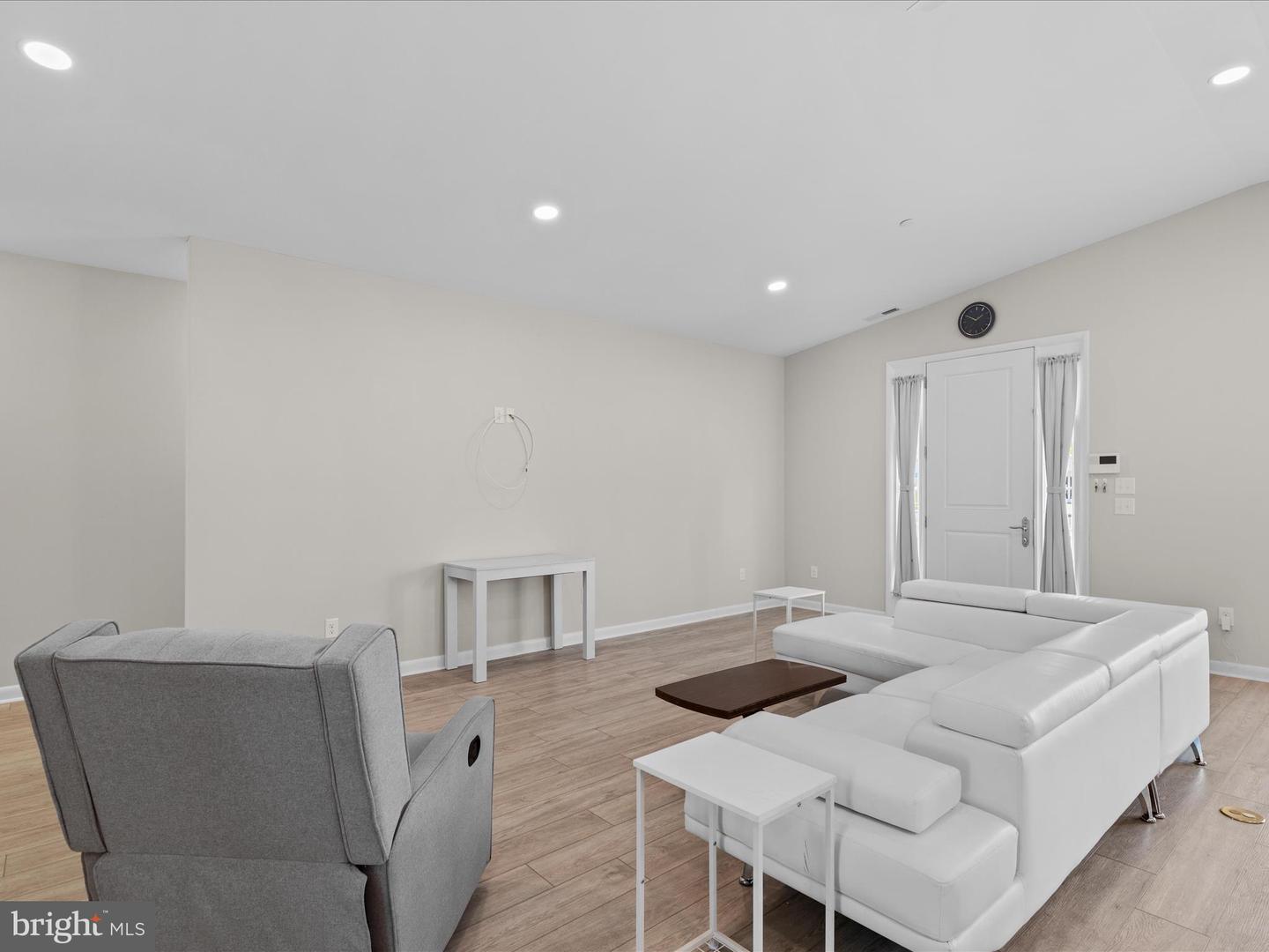 Ocean City, Maryland, 21842, United States, 3 Bedrooms Bedrooms, ,2 BathroomsBathrooms,Residential,For Sale,1847556