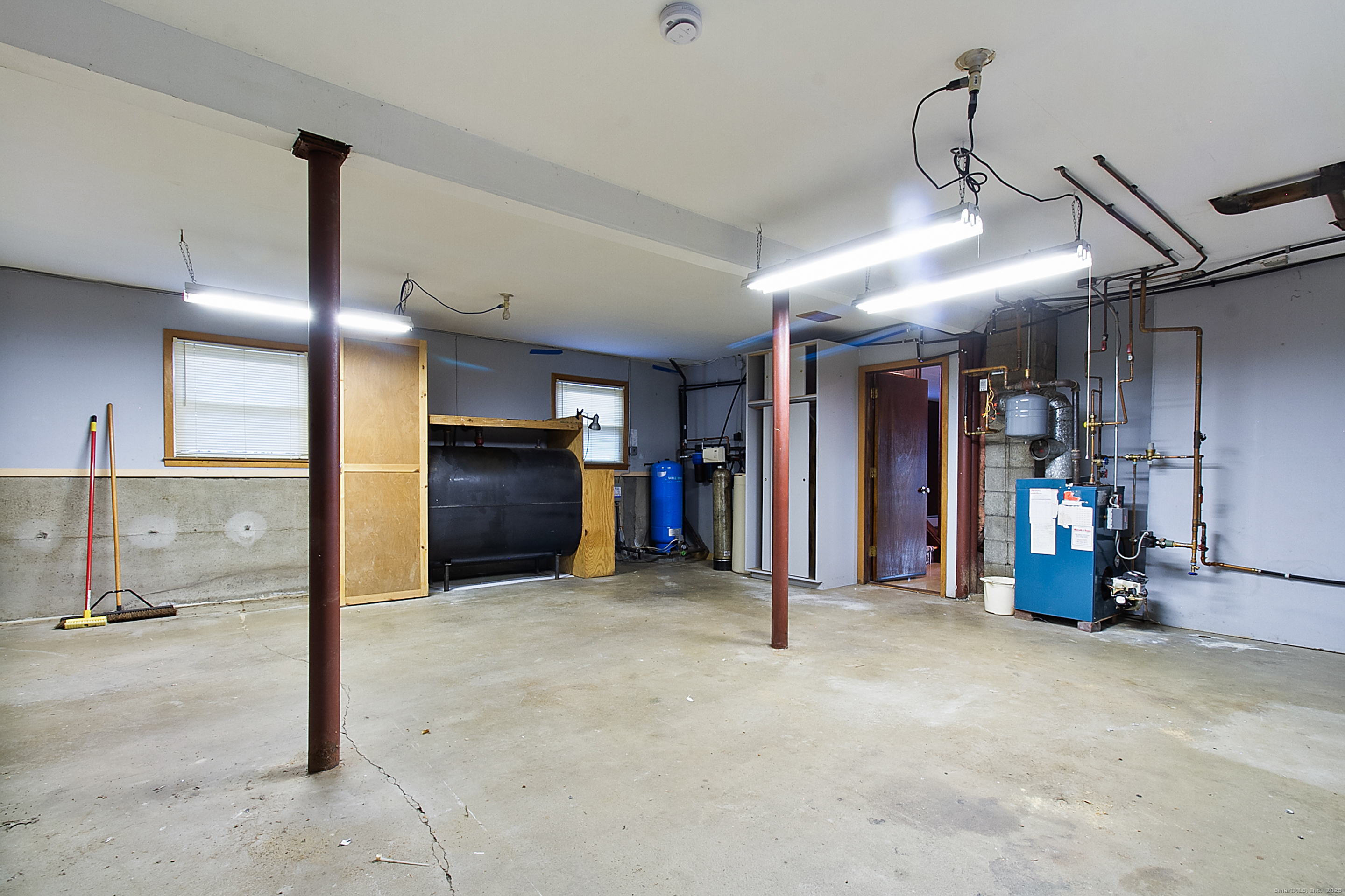 New Fairfield, Connecticut, 06812, United States, 3 Bedrooms Bedrooms, ,3 BathroomsBathrooms,Residential,For Sale,1997532