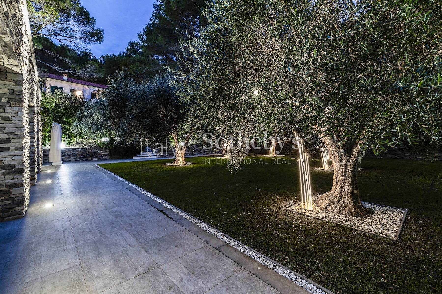  Exclusive villa surrounded by greenery just steps from the sea - 物件實景