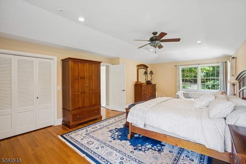 Franklin Twp., New Jersey, 08867, United States, 3 Bedrooms Bedrooms, ,2 BathroomsBathrooms,Residential,For Sale,1926340