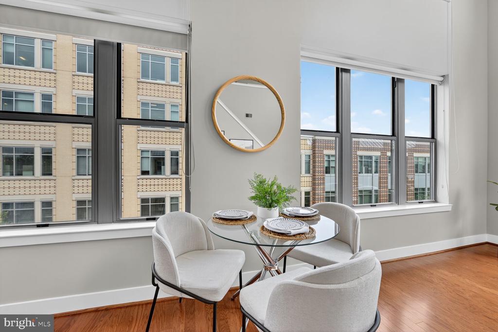 Arlington, Virginia, 22201, United States, 2 Bedrooms Bedrooms, ,2 BathroomsBathrooms,Residential,For Sale,1927773