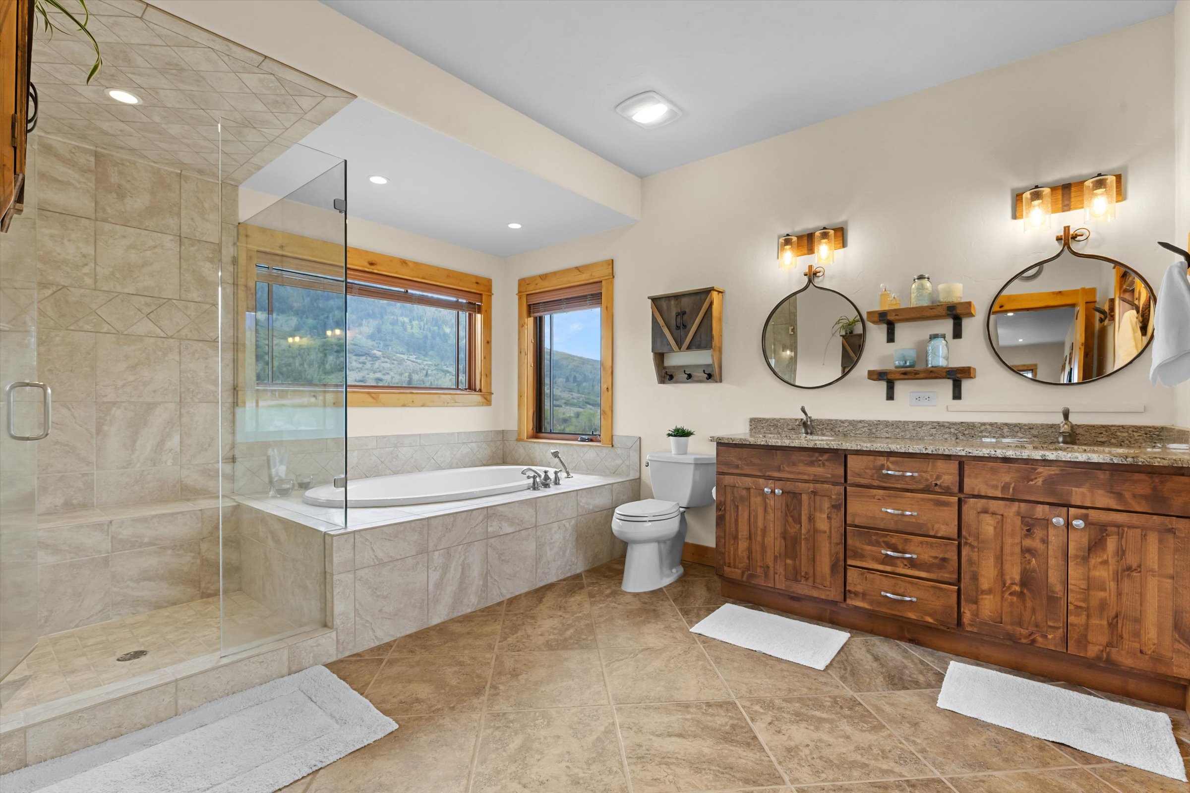  23020 Lynx Basin Lane, Oak Creek, CO 80467 - 物件實景