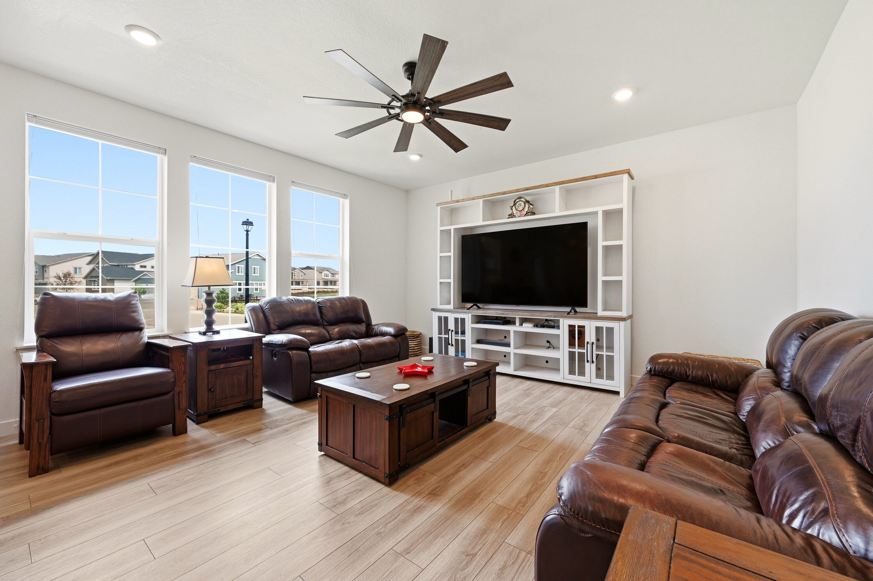 Thornton, Colorado, 80602, United States, 4 Bedrooms Bedrooms, ,2 BathroomsBathrooms,Residential,For Sale,2048657