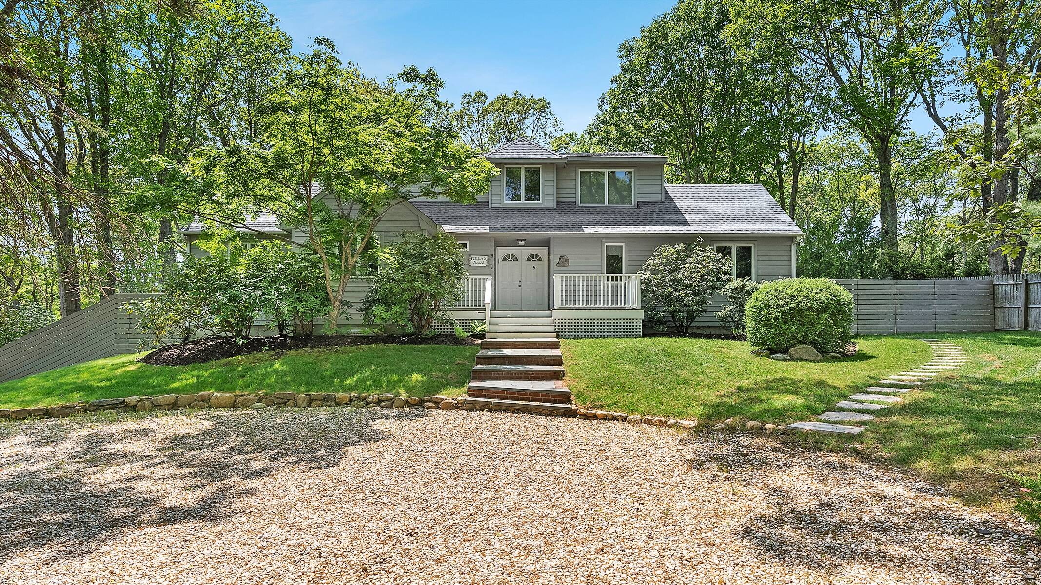 Private Oasis in Hampton Waters 