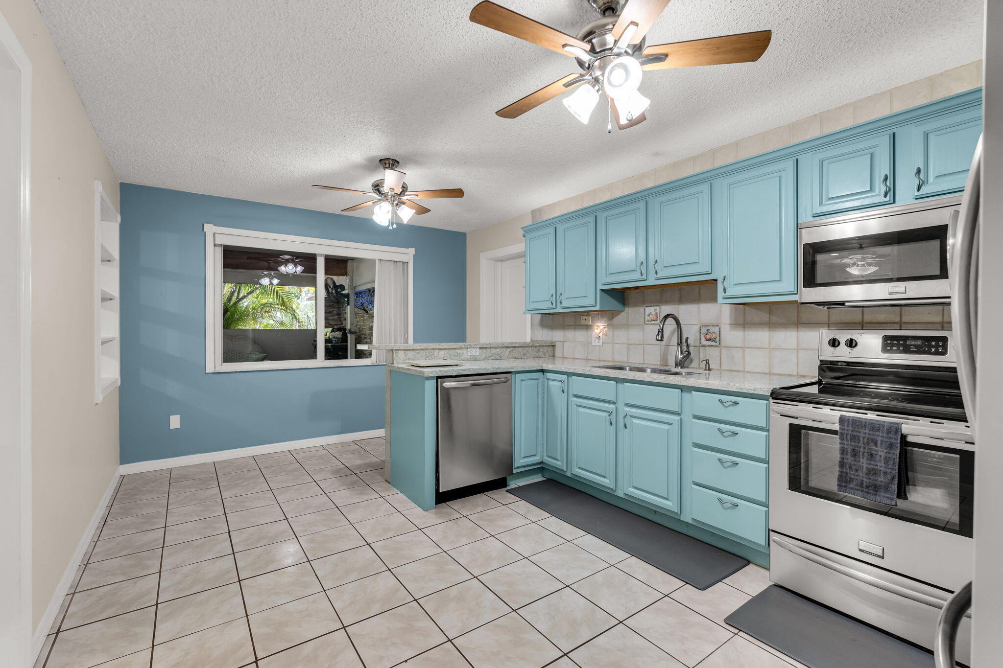 KEY LARGO, Florida, 33037, United States, 3 Bedrooms Bedrooms, ,2 BathroomsBathrooms,Residential,For Sale,1779251