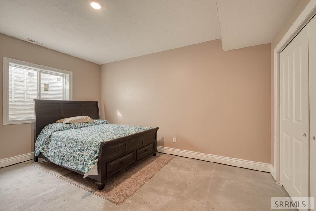 IDAHO FALLS, Idaho, 83401, United States, 6 Bedrooms Bedrooms, ,3 BathroomsBathrooms,Residential,For Sale,2006339