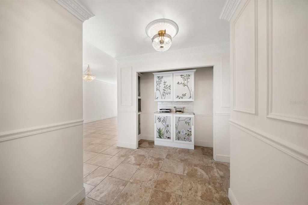 Belleair, Florida, 33756, United States, 2 Bedrooms Bedrooms, ,2 BathroomsBathrooms,Residential,For Sale,1993557