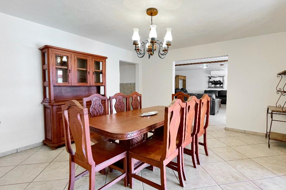 Guaymas, Sonora, 85506, Mexico, 4 Bedrooms Bedrooms, ,2 BathroomsBathrooms,Residential,For Sale,1918784
