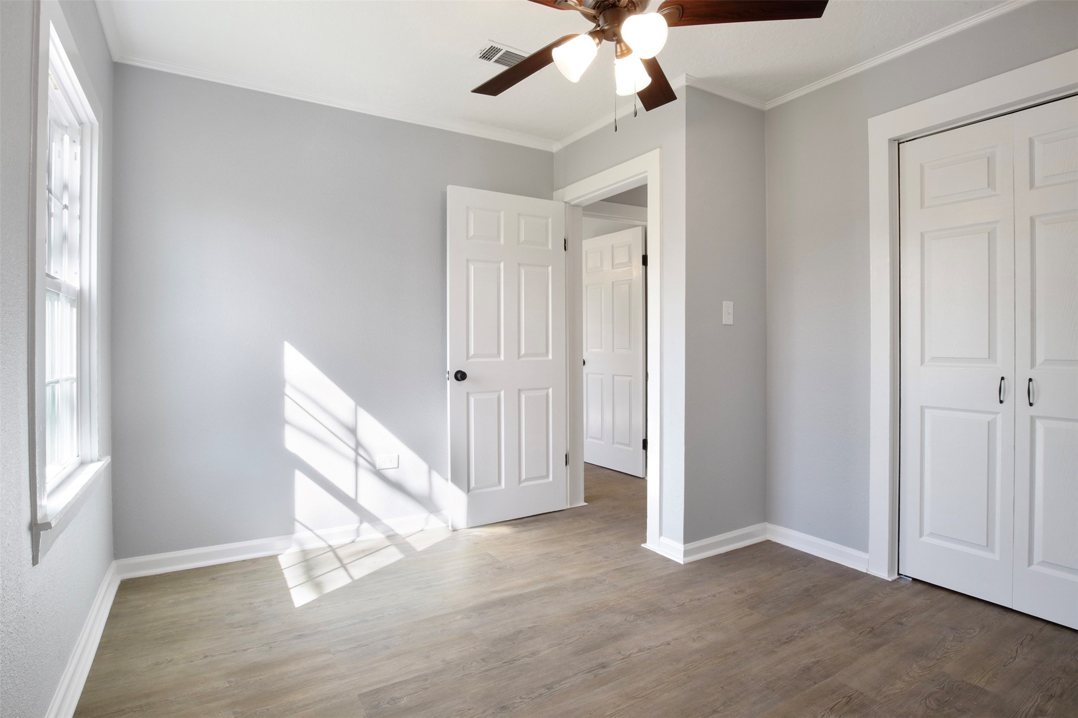  407 N Amthor Street,Bellville, TX, 77418 - 物件實景