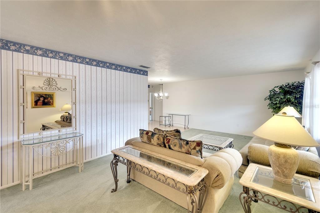 Bradenton, Florida, 34210, United States, 4 Bedrooms Bedrooms, ,2 BathroomsBathrooms,Residential,For Sale,1696879