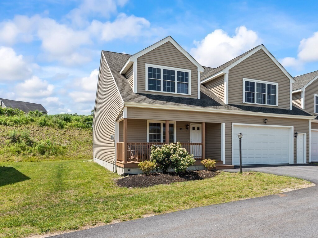 Sutton, Massachusetts, 01590, United States, 2 Bedrooms Bedrooms, ,3 BathroomsBathrooms,Residential,For Sale,1942823