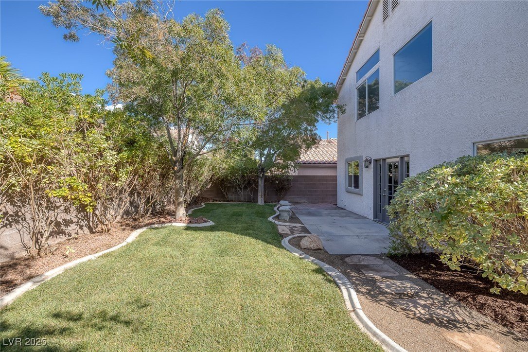 Las Vegas, Nevada, 89117, United States, 4 Bedrooms Bedrooms, ,3 BathroomsBathrooms,Residential,For Sale,1978159