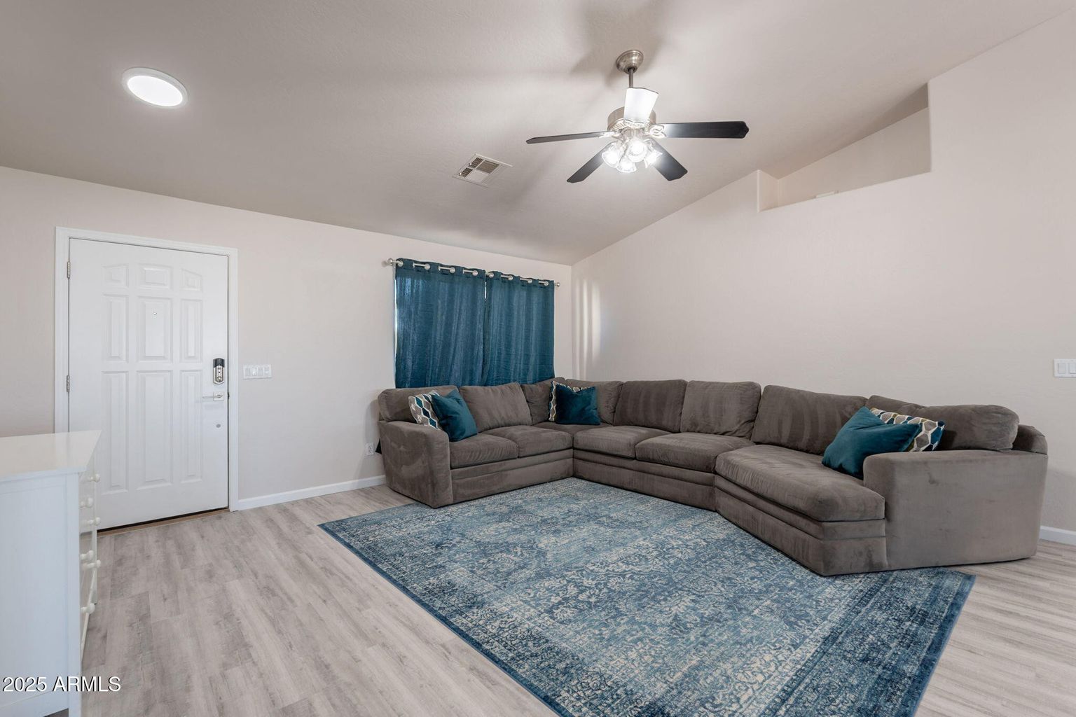 Queen Creek, Arizona, 85143, United States, 3 Bedrooms Bedrooms, ,2 BathroomsBathrooms,Residential,For Sale,1974744