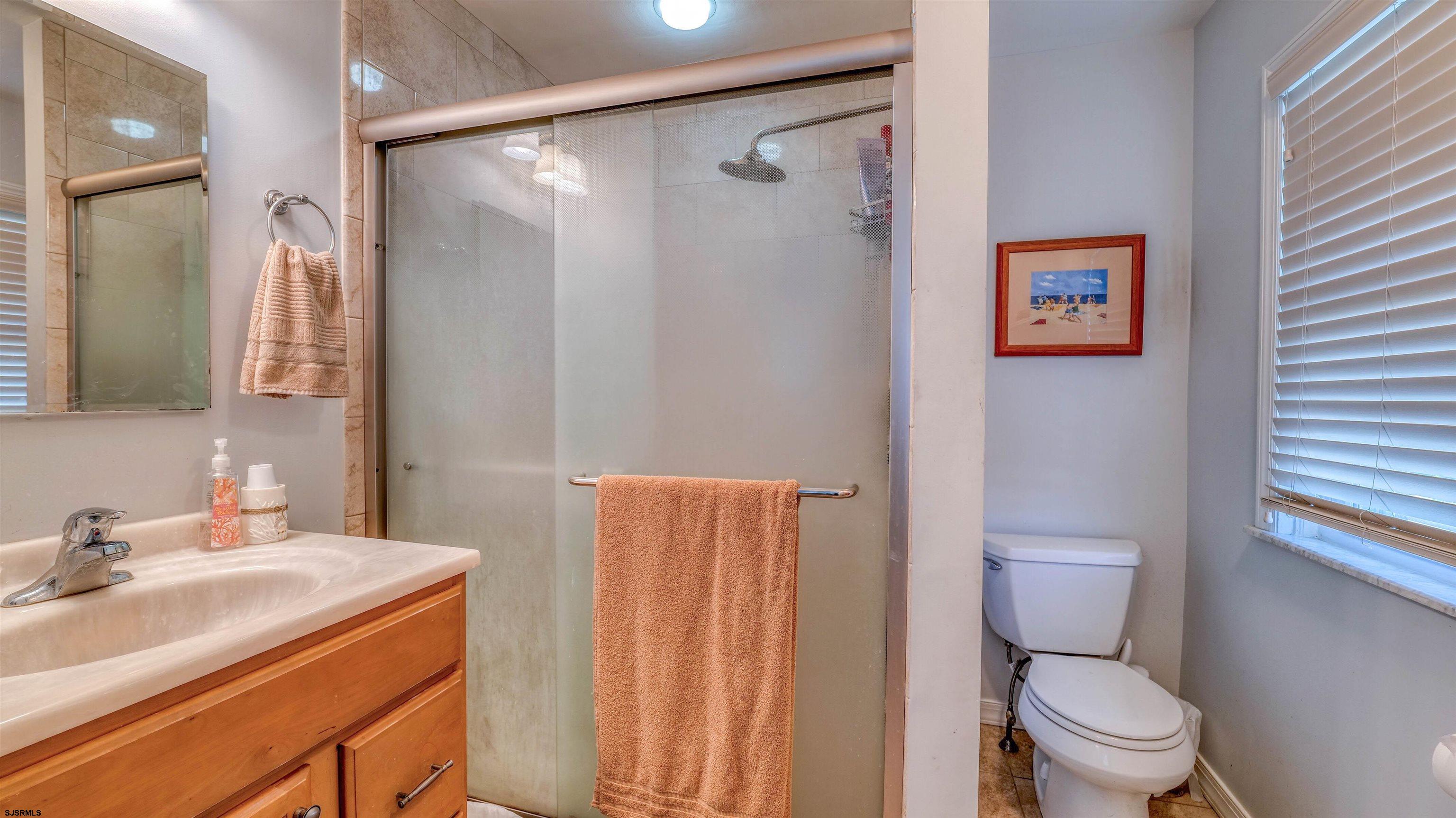 Ventnor, New Jersey, 08406, United States, 5 Bedrooms Bedrooms, ,4 BathroomsBathrooms,Residential,For Sale,1991955