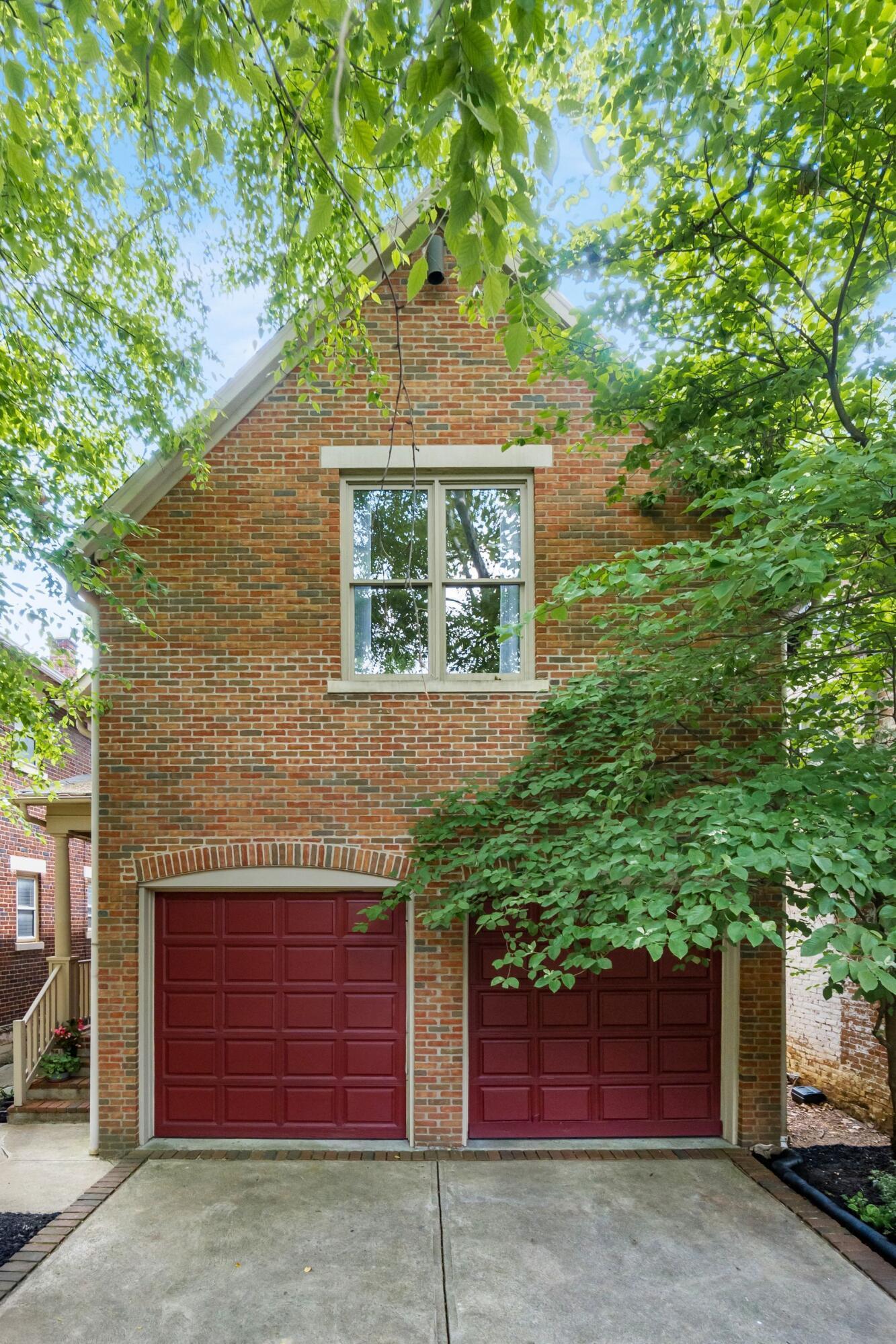 Columbus, Ohio, 43206, United States, 2 Bedrooms Bedrooms, ,3 BathroomsBathrooms,Residential,For Sale,1874605