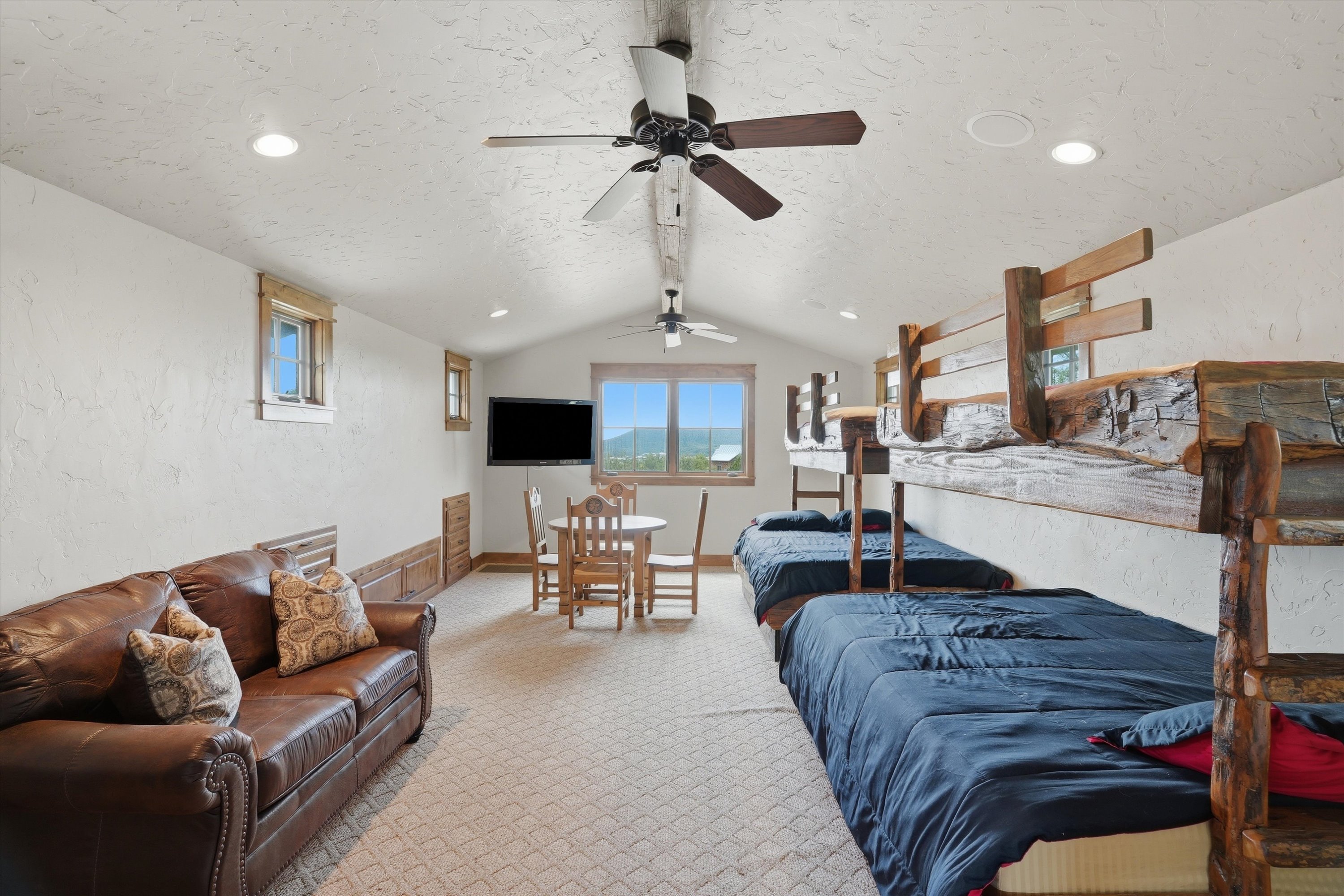  1046 Grandview Drive, Graford, TX, 76449 - 物件實景