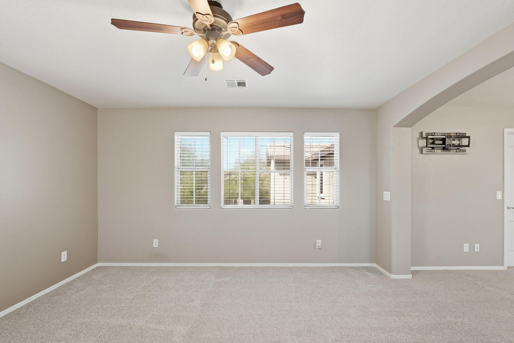  3801 E Parkview Dr  Gilbert, AZ - 物件實景