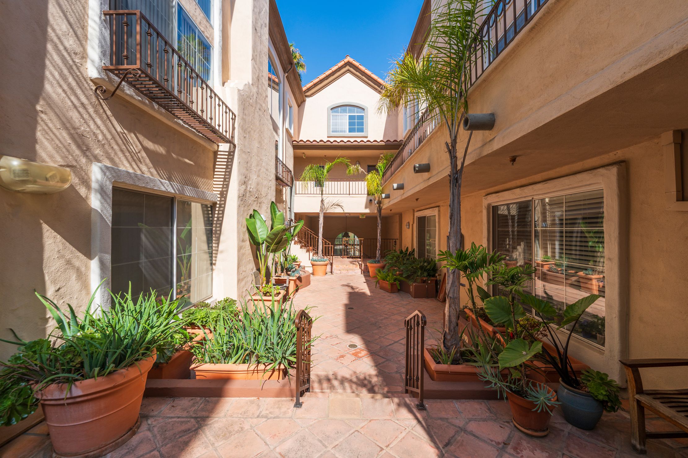  7100 La Tijera Boulevard, Los Angeles, CA 90045 - 物件實景