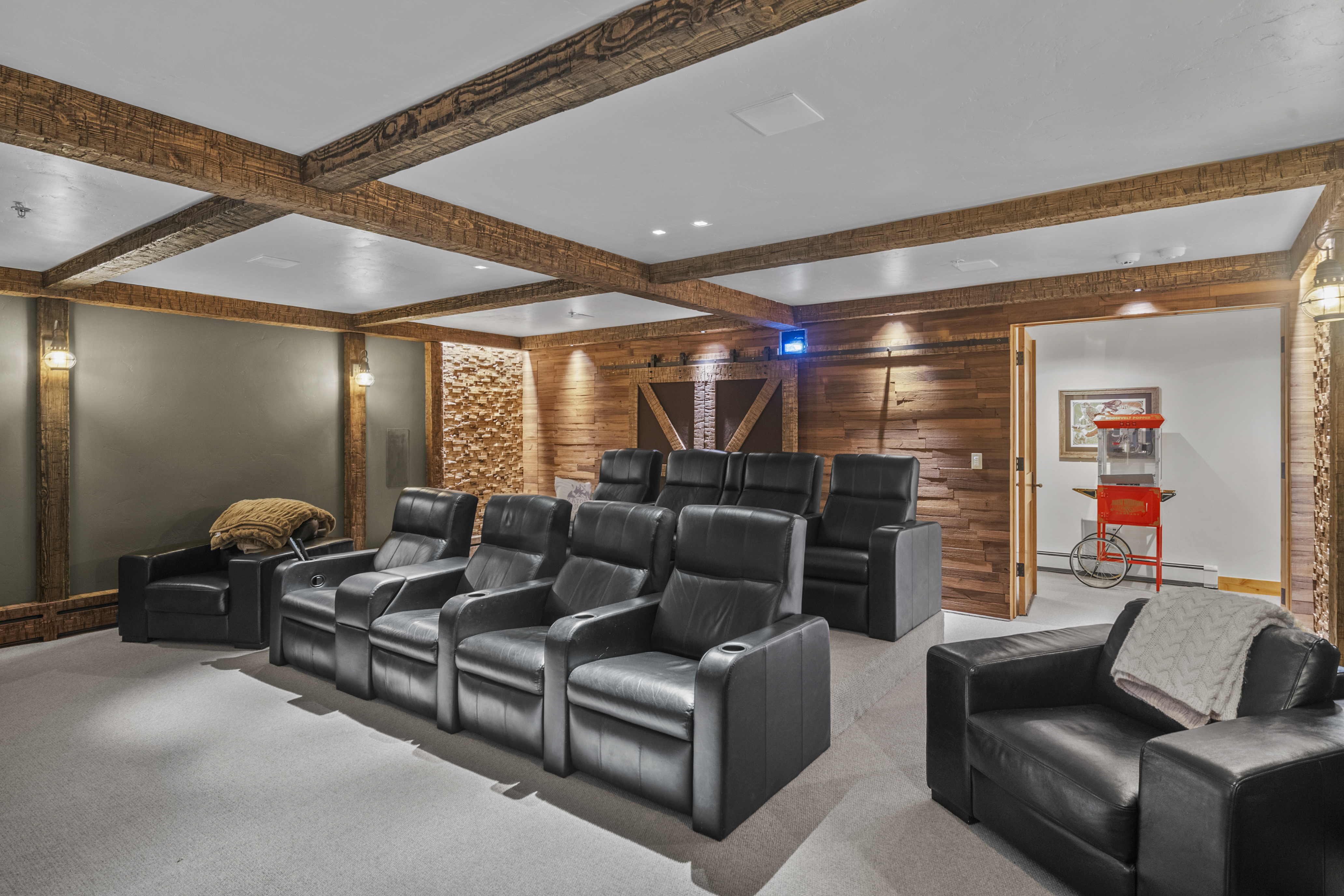  Perfectly Positioned In The Exclusive Wildhorse At Prospect Enclave - 物件實景