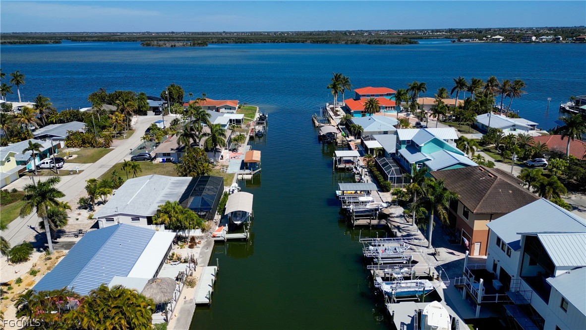 Matlacha, Florida, 33993, United States, 4 Bedrooms Bedrooms, ,3 BathroomsBathrooms,Residential,For Sale,2021819