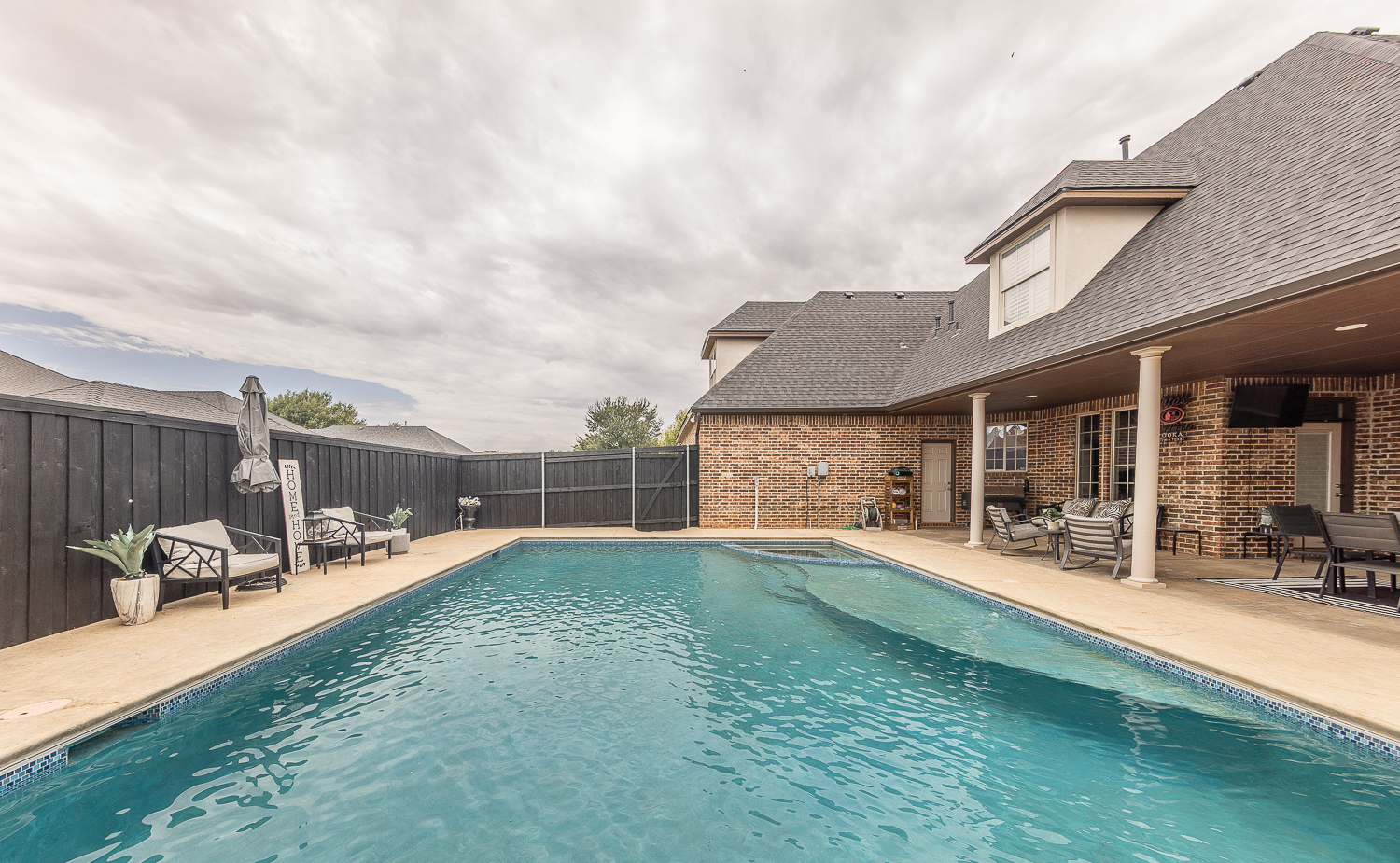 Lubbock, Texas, 79423, United States, 4 Bedrooms Bedrooms, ,4 BathroomsBathrooms,Residential,For Sale,1906085