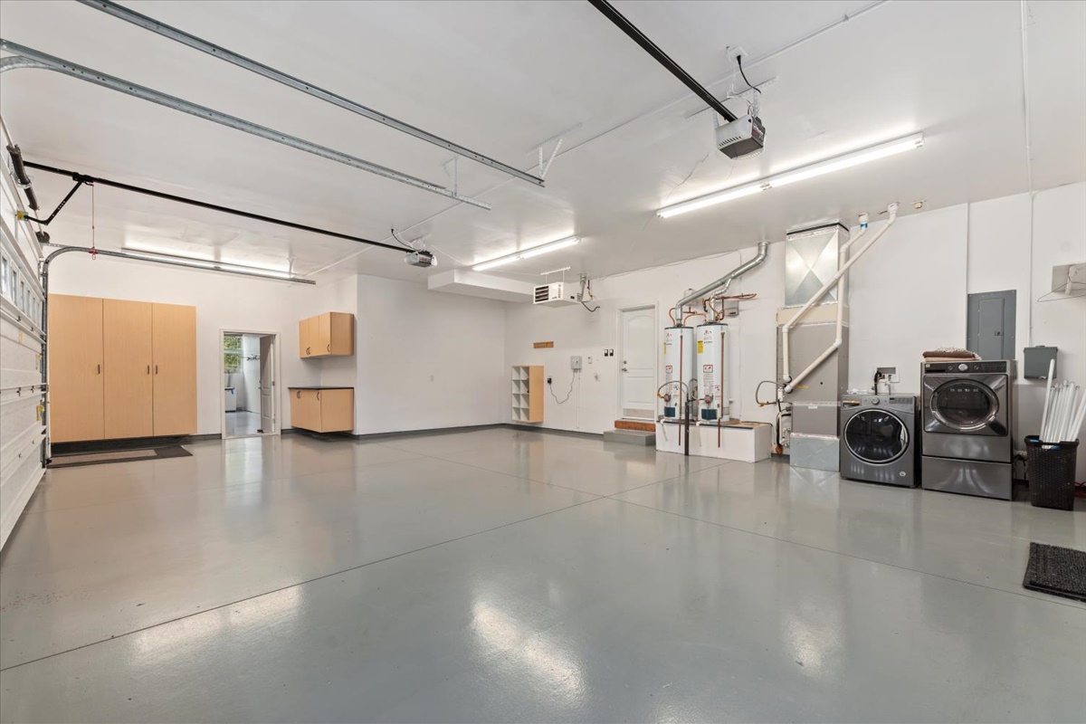 Mountain Home, Idaho, 83647, United States, 4 Bedrooms Bedrooms, ,5 BathroomsBathrooms,Residential,For Sale,1978242