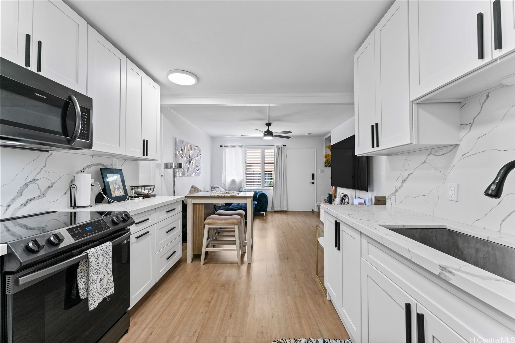Pearl City, Hawaii, 96782, United States, 2 Bedrooms Bedrooms, ,2 BathroomsBathrooms,Residential,For Sale,1927390