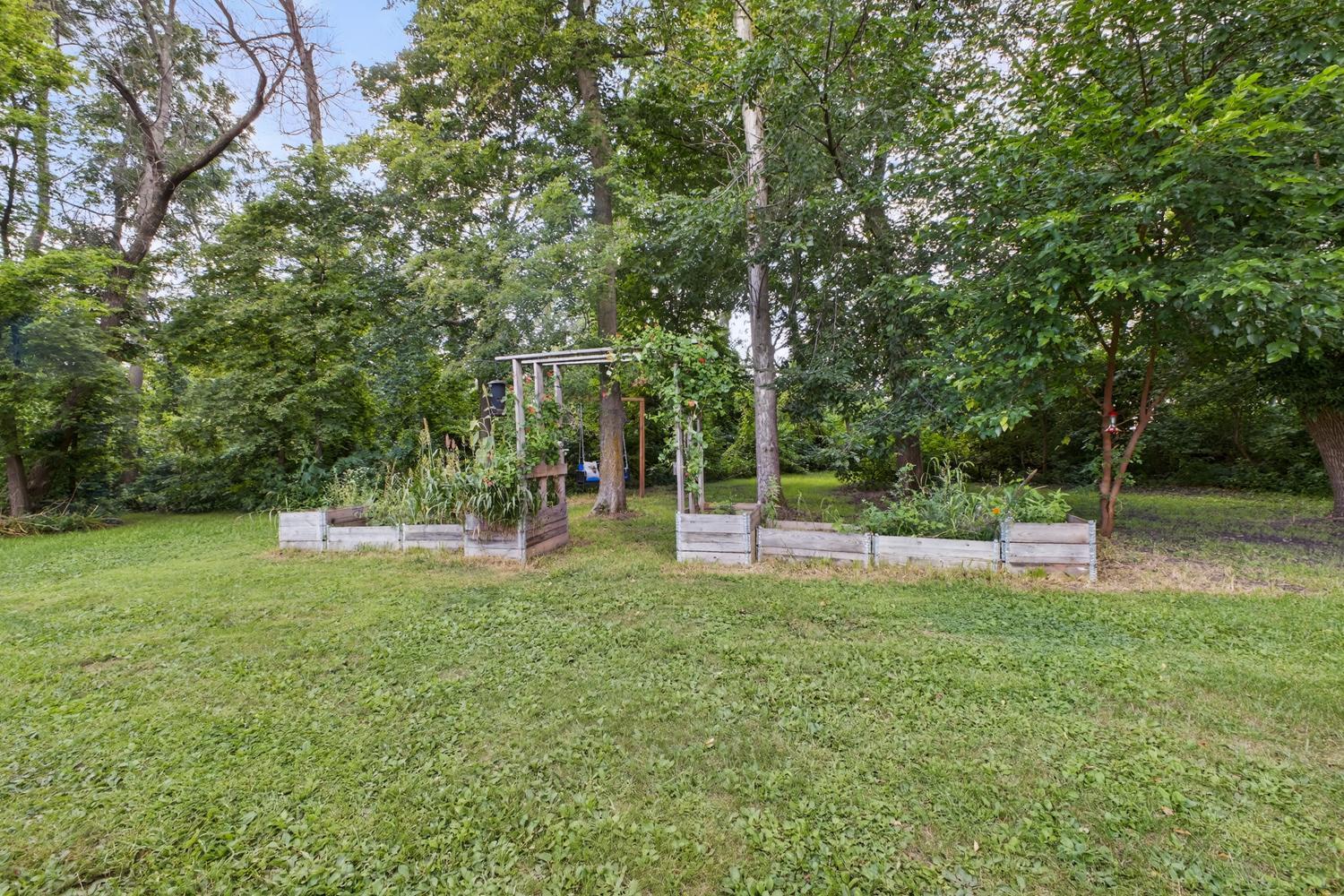 Udolpho Twp, Minnesota, 55917, United States, 5 Bedrooms Bedrooms, ,3 BathroomsBathrooms,Residential,For Sale,1940974