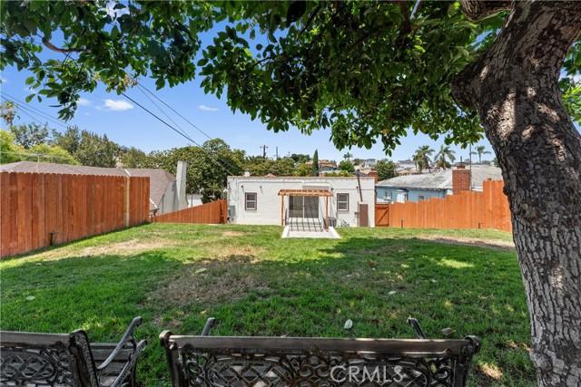 Los Angeles, California, 90043, United States, 3 Bedrooms Bedrooms, ,2 BathroomsBathrooms,Residential,For Sale,1909410