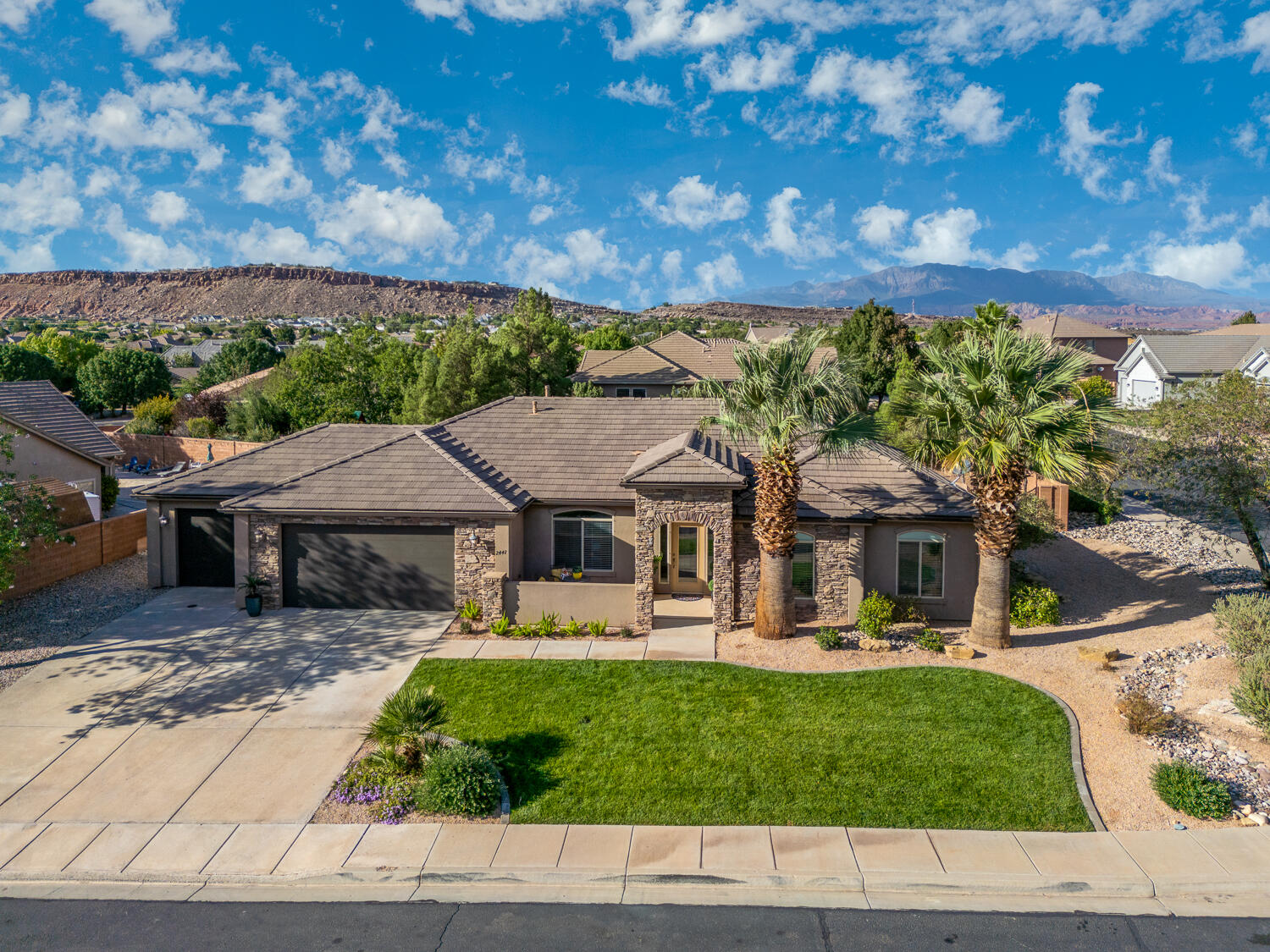 St George, Utah, 84790, United States, 4 Bedrooms Bedrooms, ,Residential,For Sale,1962826