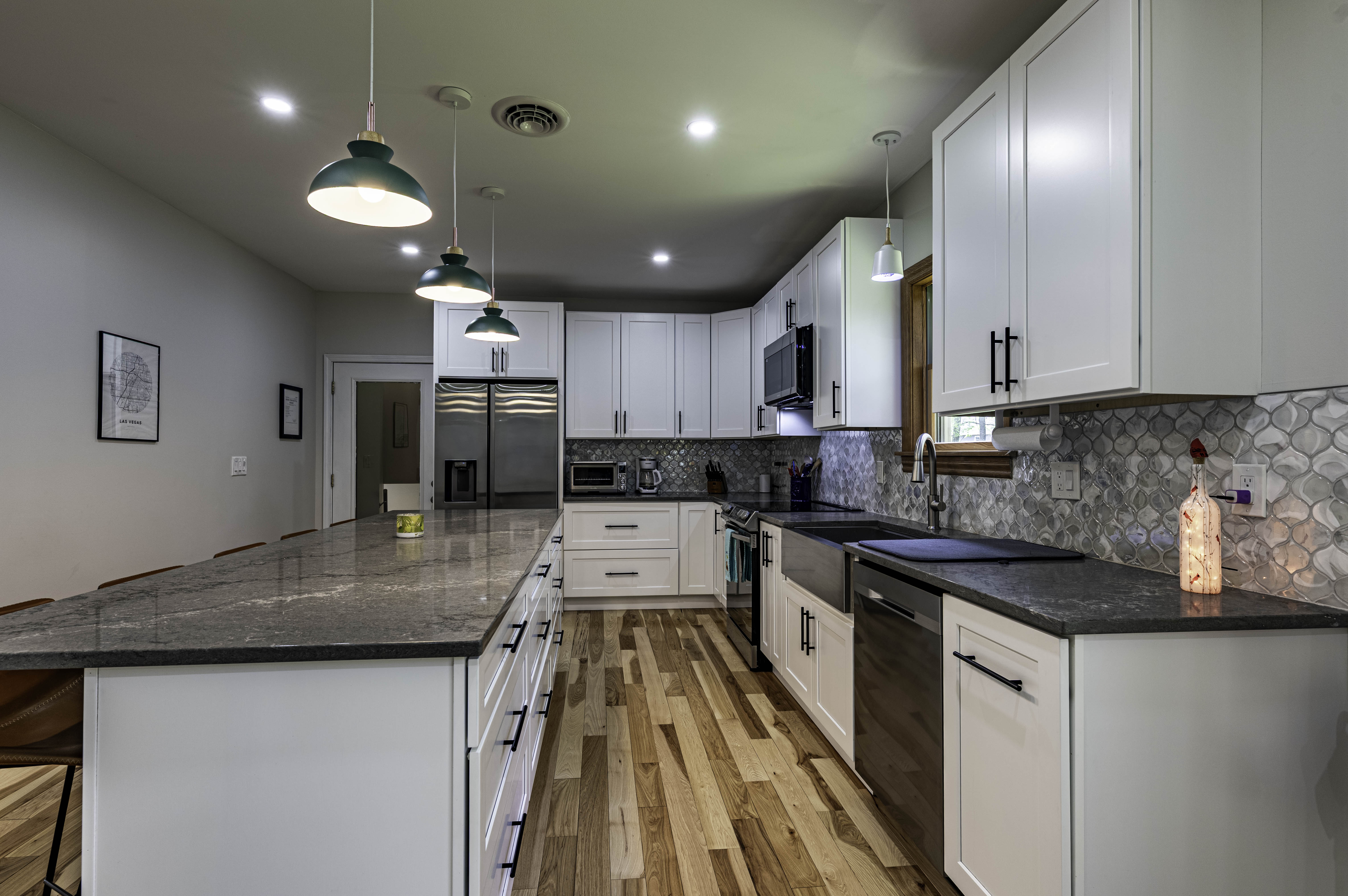  Ranch Style Home with Studio Apartment - 物件實景