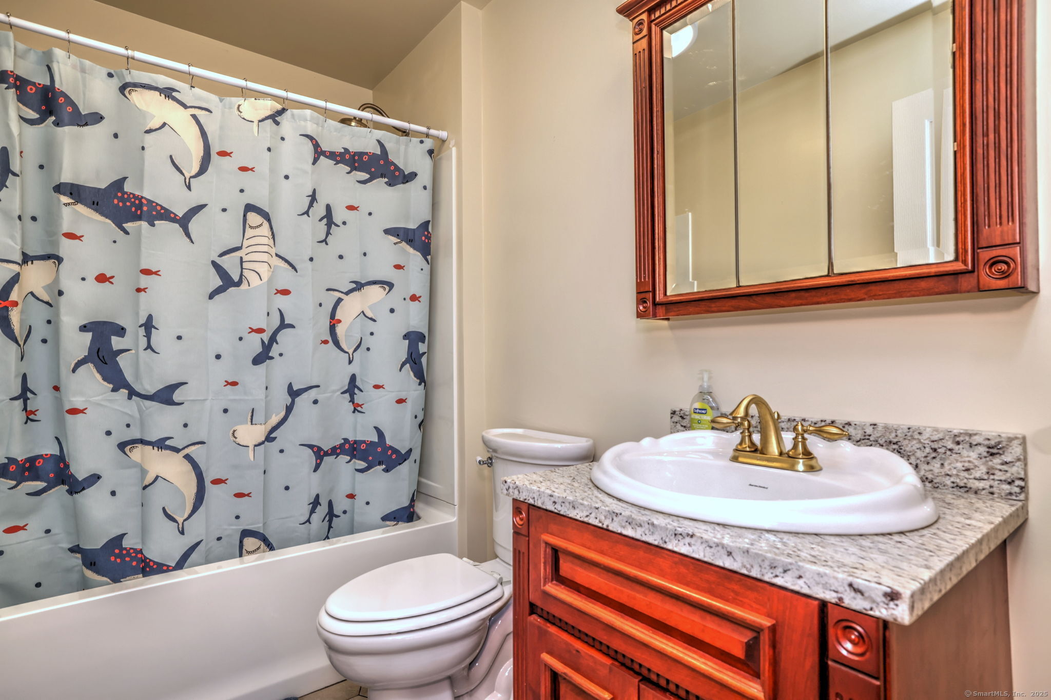 Orange, Connecticut, 06477, United States, 4 Bedrooms Bedrooms, ,4 BathroomsBathrooms,Residential,For Sale,1987664